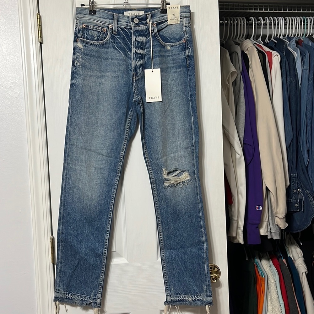 NWOT Trave Jeans